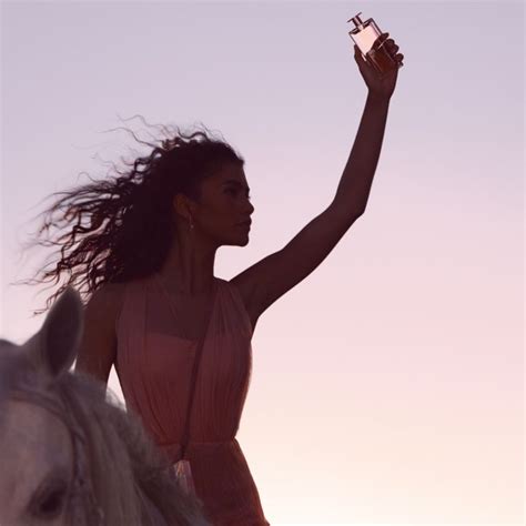 zendaya lancome horse